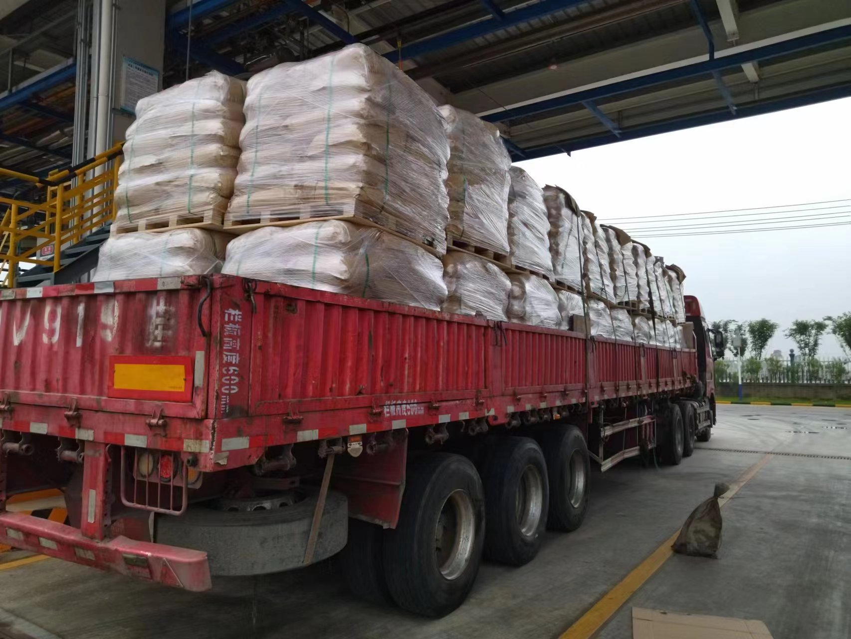 “疫军”围困万千重，，，，，我自岿然不动 —— 记4月疫情下的918博天堂物流包管